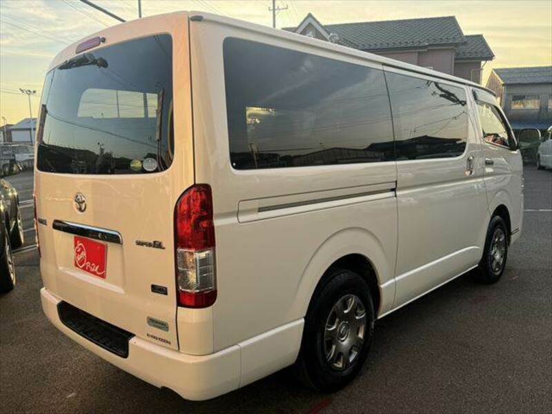 HIACE VAN-18