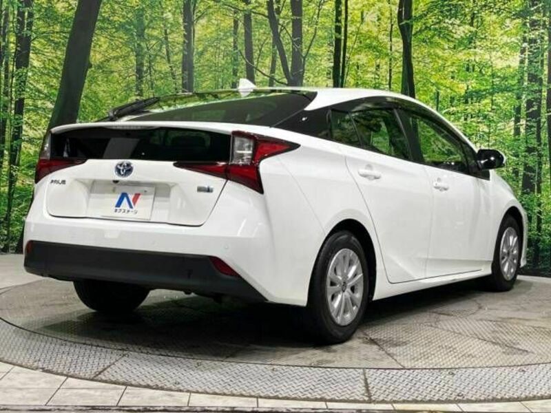 PRIUS-17