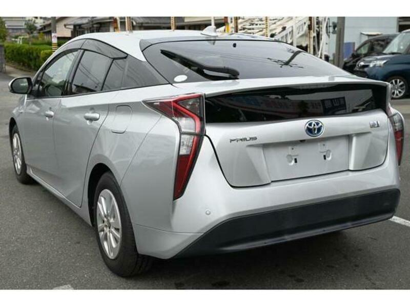 PRIUS-1