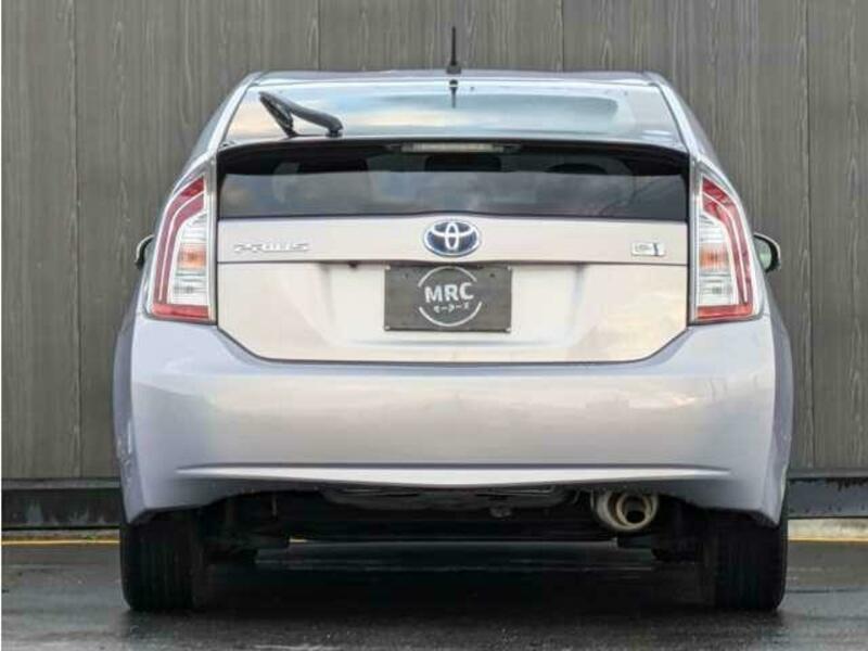 PRIUS-6