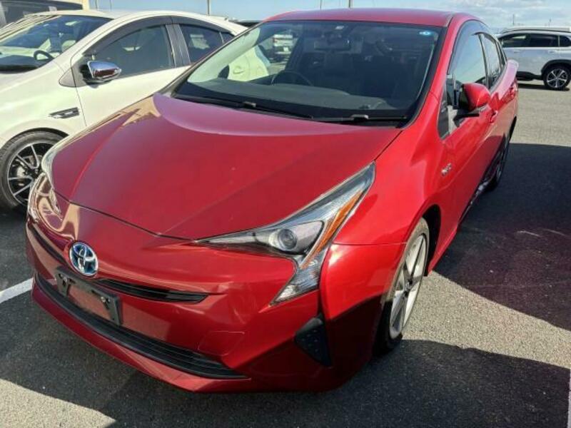 TOYOTA　PRIUS