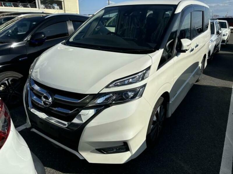 NISSAN　SERENA