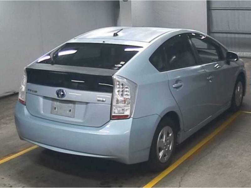 PRIUS-3