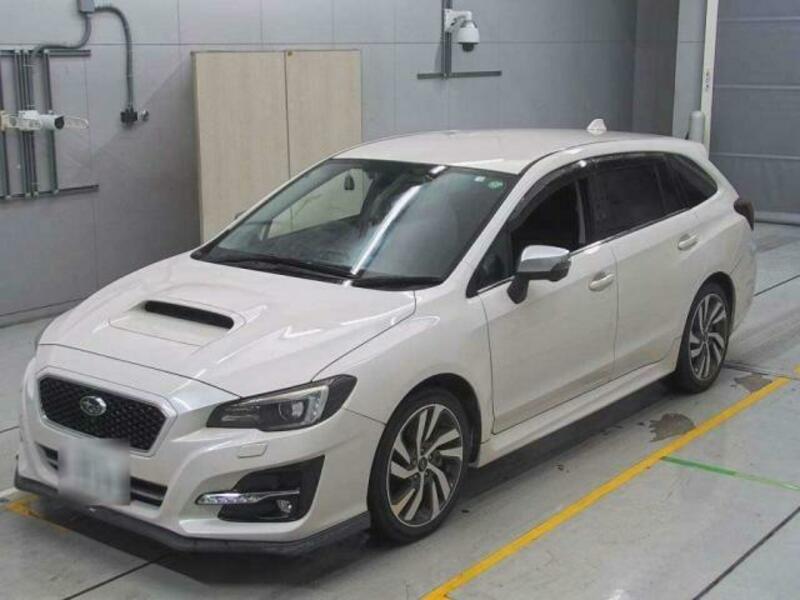 SUBARU　LEVORG