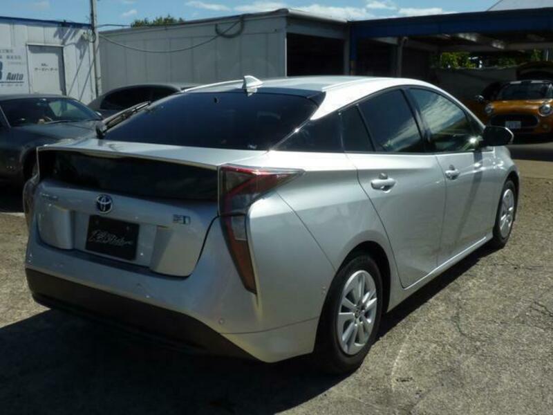 PRIUS-1