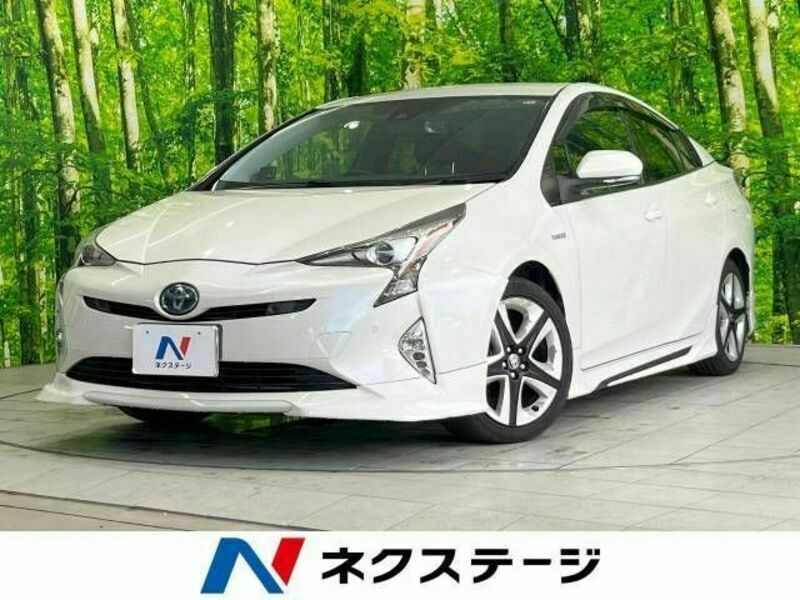 TOYOTA　PRIUS