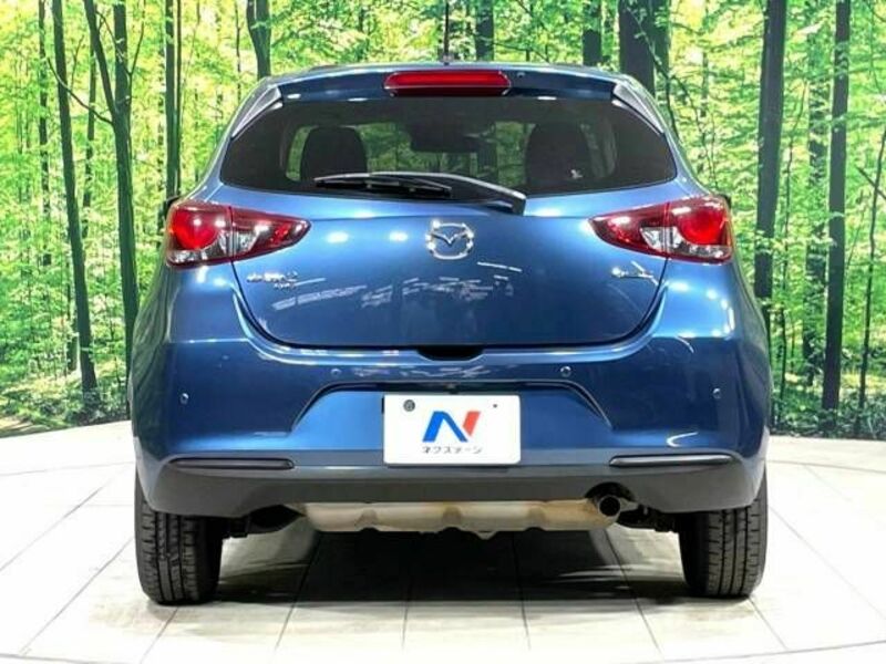 MAZDA2-15