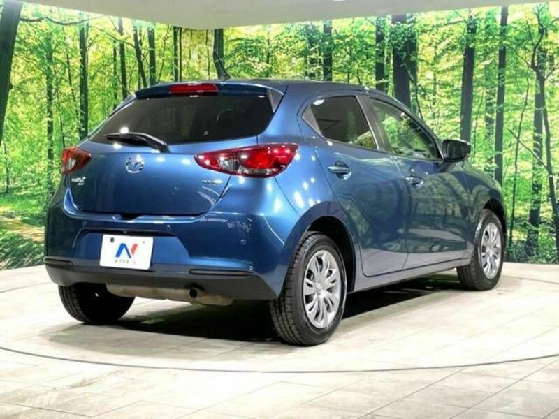 MAZDA2-17