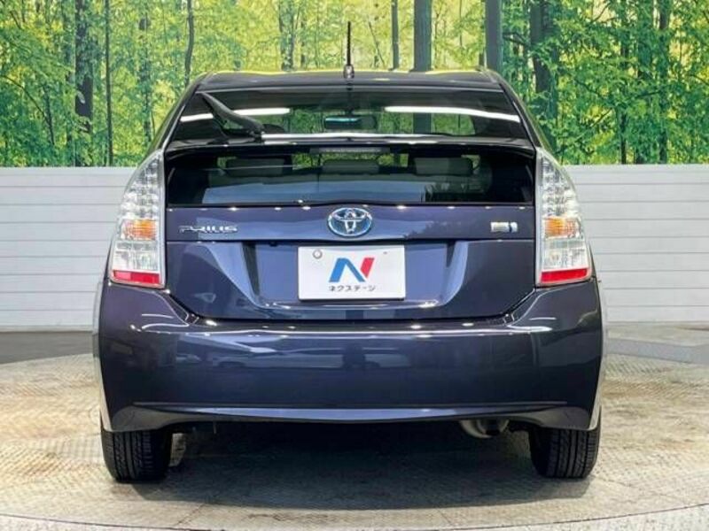 PRIUS-14