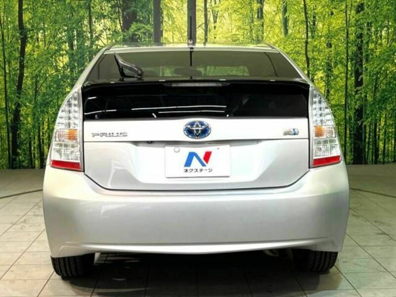 PRIUS-15