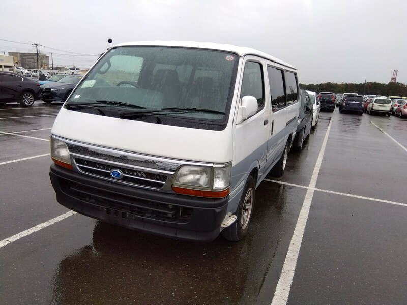 HIACE VAN