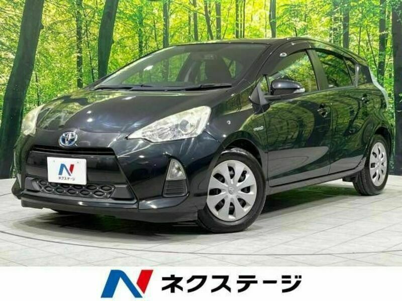 TOYOTA　AQUA