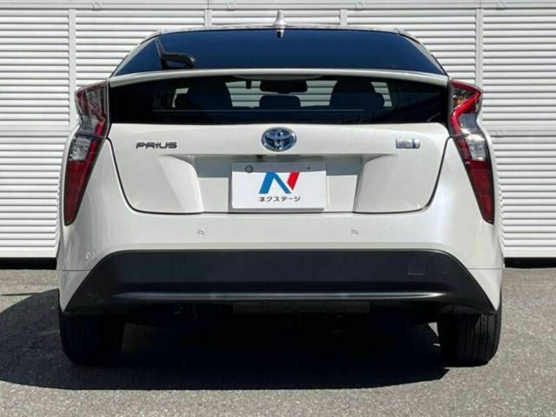 PRIUS-15