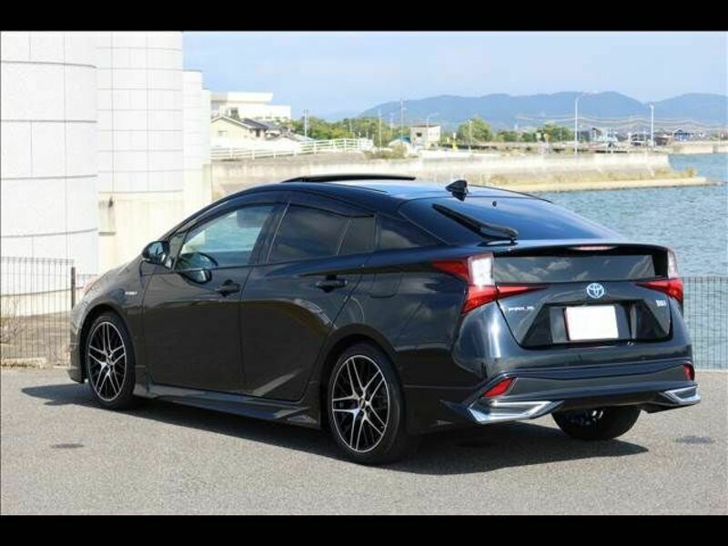 PRIUS-3