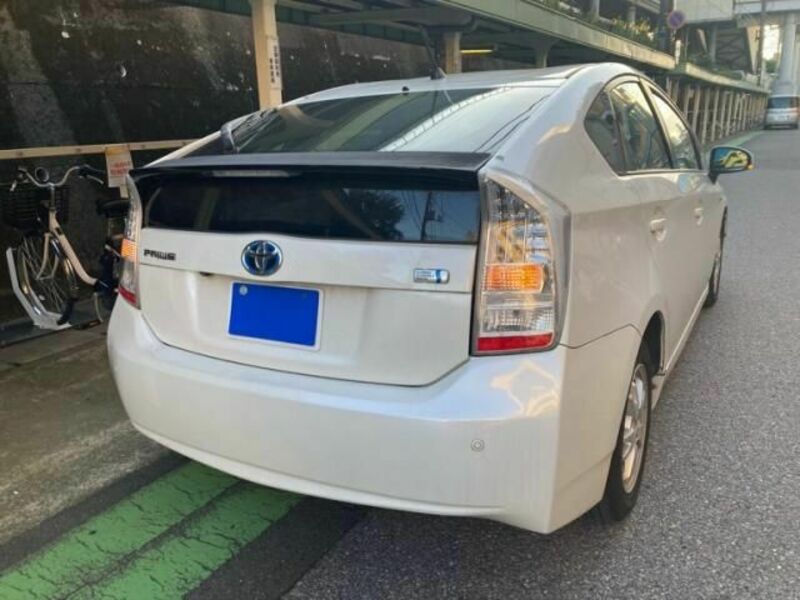 PRIUS-3