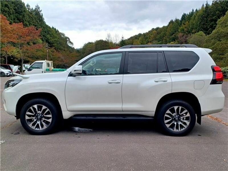 LAND CRUISER PRADO-10