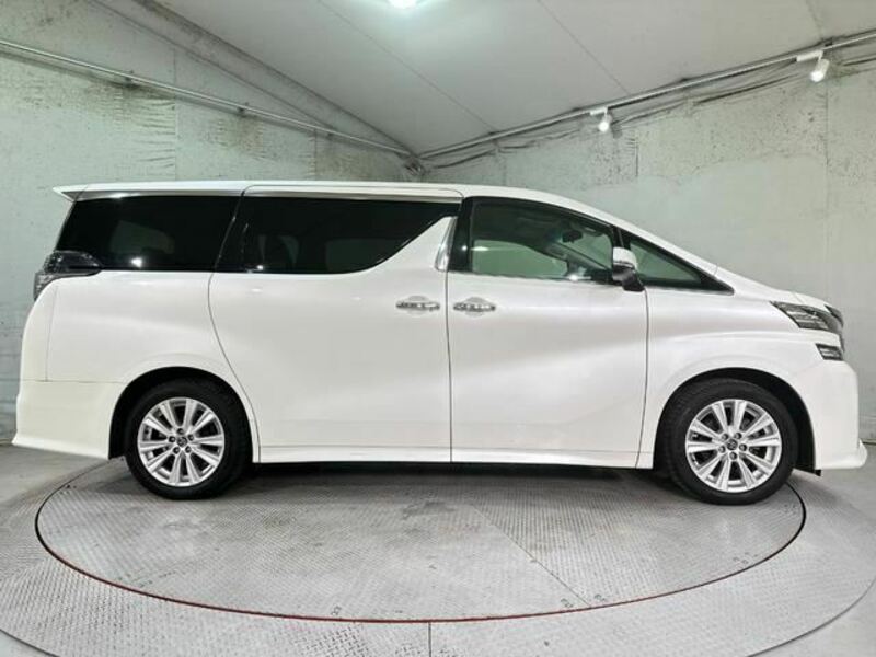 VELLFIRE-10