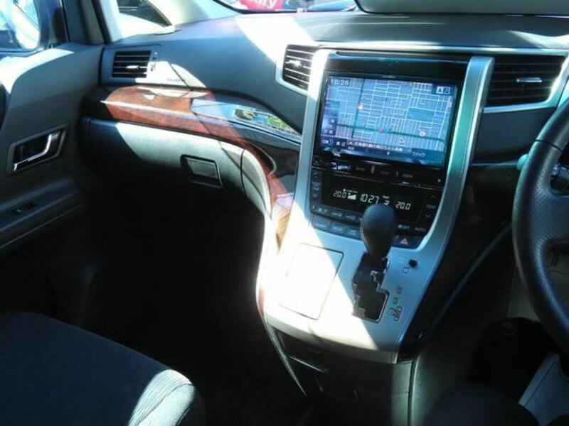 ALPHARD-16