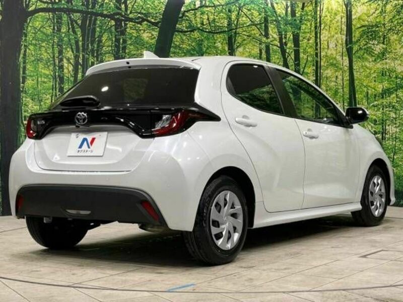 YARIS-17