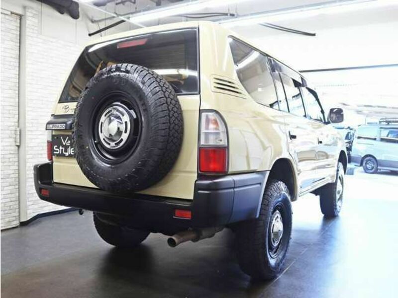 LAND CRUISER PRADO-15