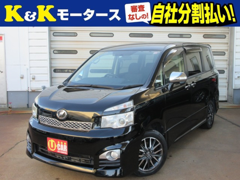 TOYOTA　VOXY