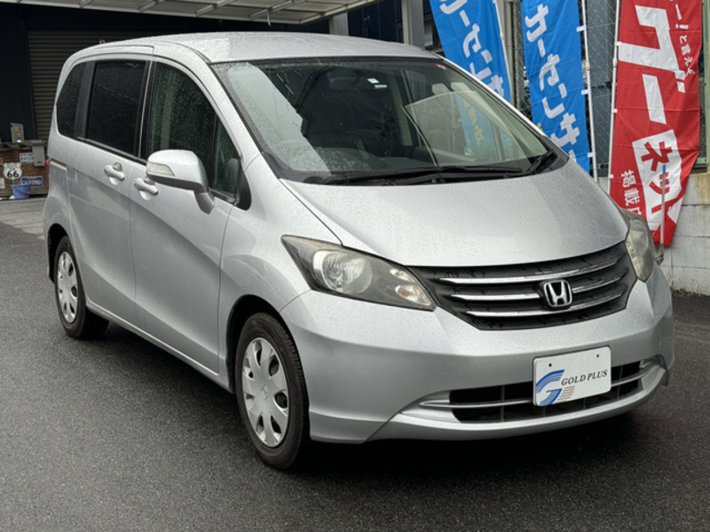 HONDA　FREED