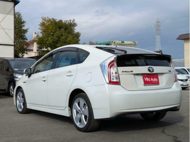 PRIUS-19