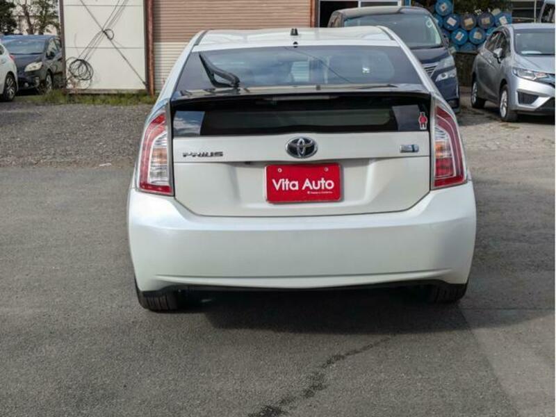 PRIUS-3