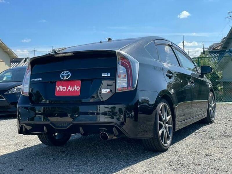 PRIUS-10