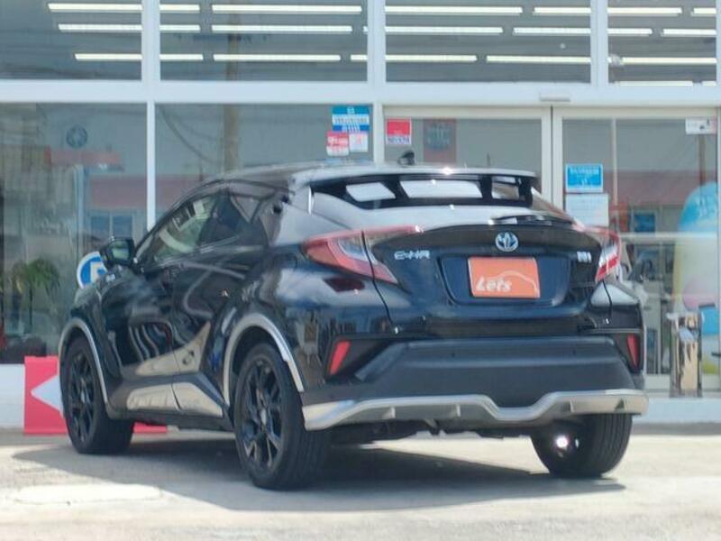 C-HR-17