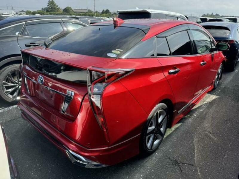 PRIUS-12