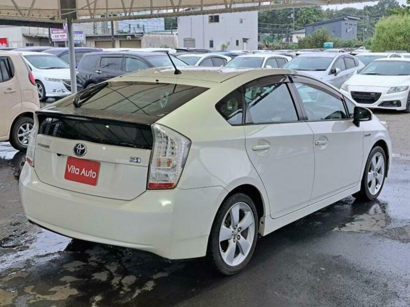 PRIUS-19