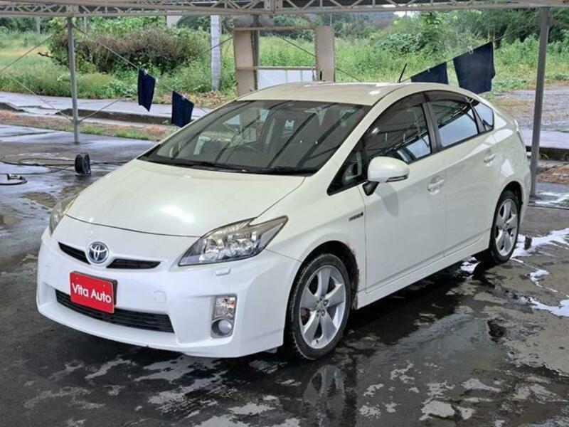 PRIUS-9