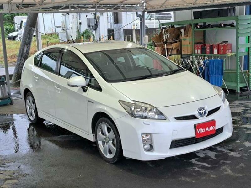 PRIUS-1