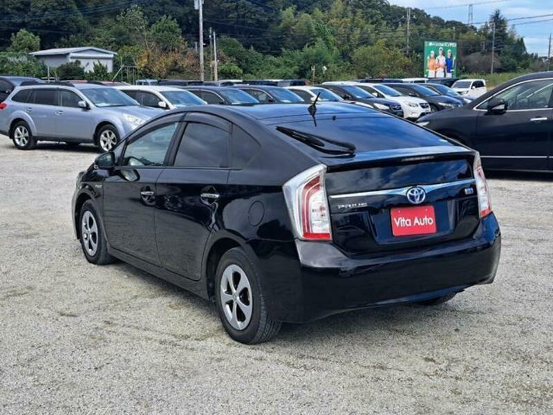 PRIUS-19