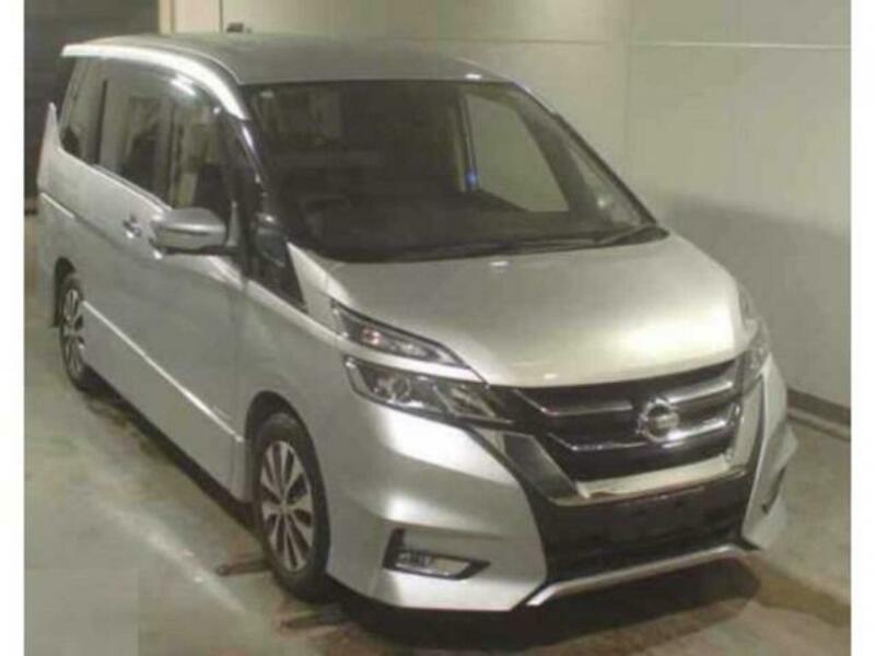 NISSAN　SERENA