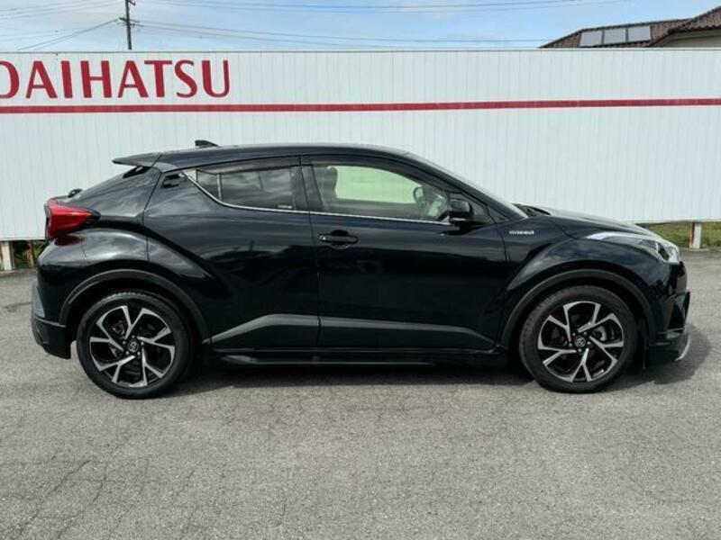 C-HR-17