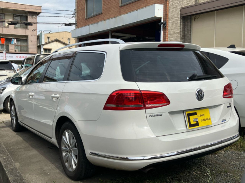 PASSAT VARIANT-3