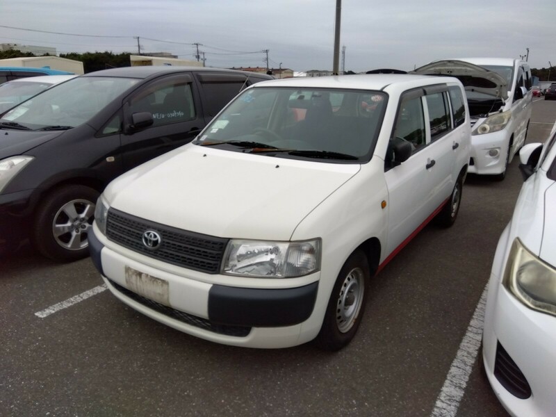 TOYOTA　PROBOX