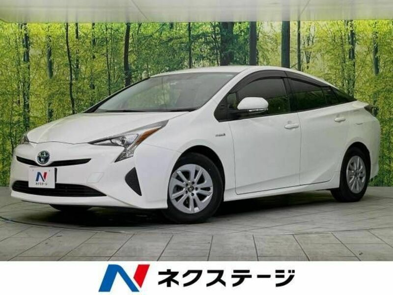 TOYOTA　PRIUS