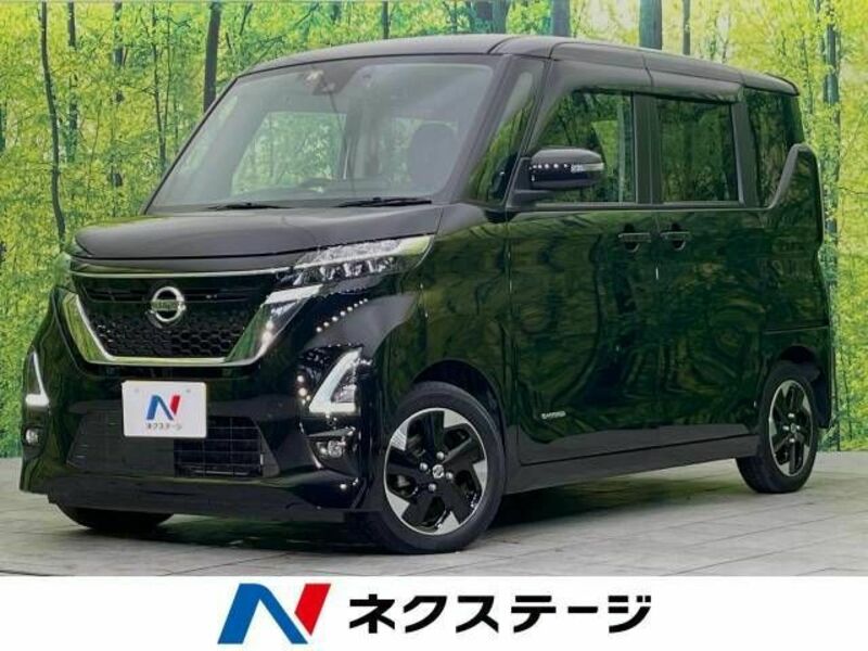 NISSAN　ROOX