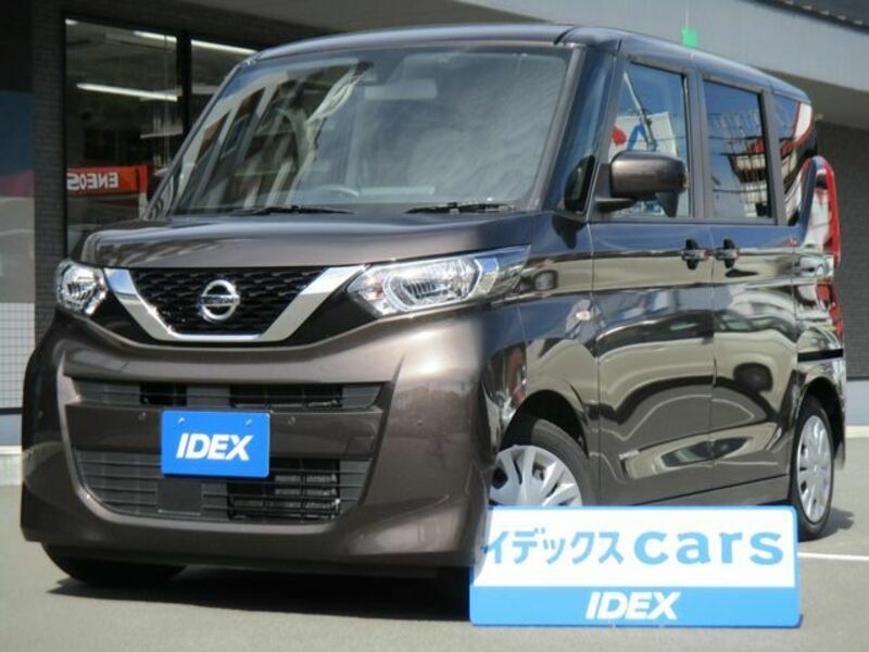 NISSAN　ROOX