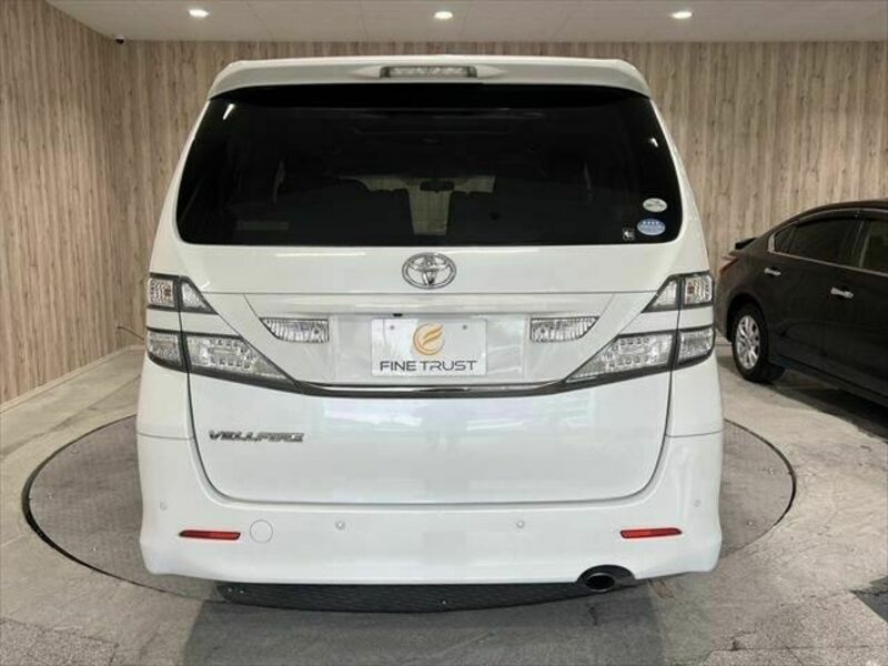 VELLFIRE-18