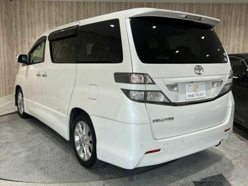 VELLFIRE-19