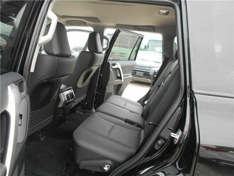 LAND CRUISER PRADO-11