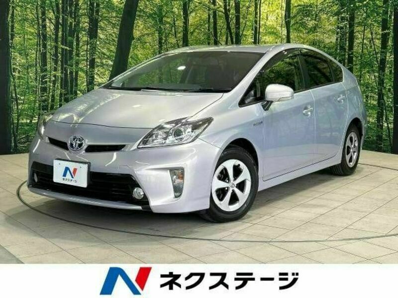 TOYOTA　PRIUS