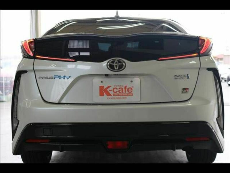 PRIUS PHV-13