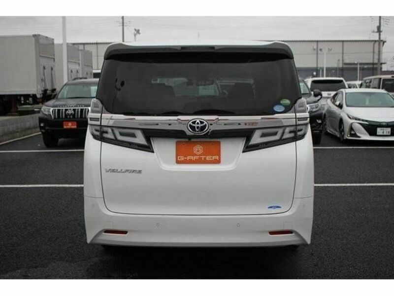 VELLFIRE-10