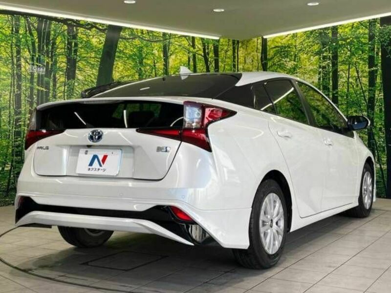 PRIUS-17