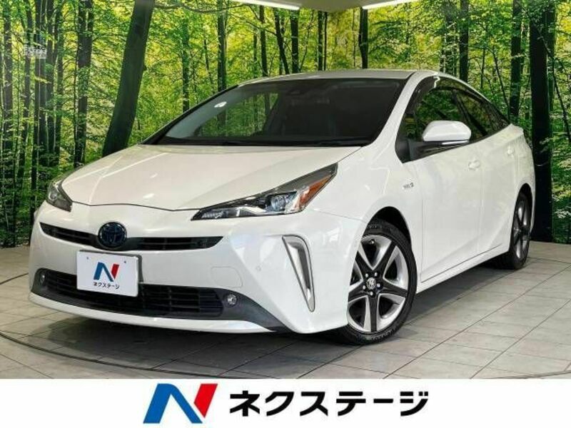 TOYOTA　PRIUS